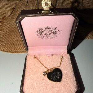 Vintage juicy couture gold tone heart necklace & charm lighten up be juicy 10”